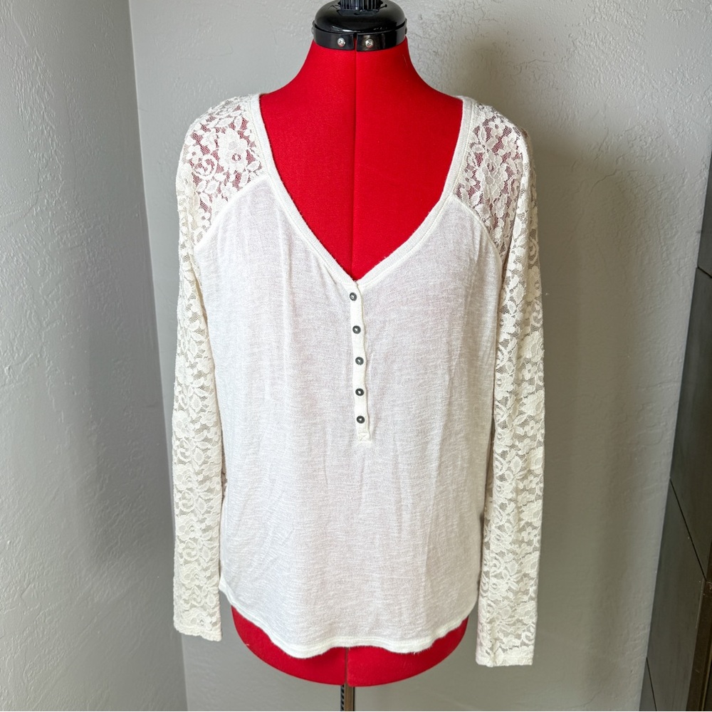 Abercrombie & Fitch Ivory Lace Sleeve Button Front Henley Top Size M